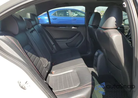 2017 Volkswagen Jetta Gli z USA, uszkodzony, nr VIN 3VW5T7AJ0HM386650